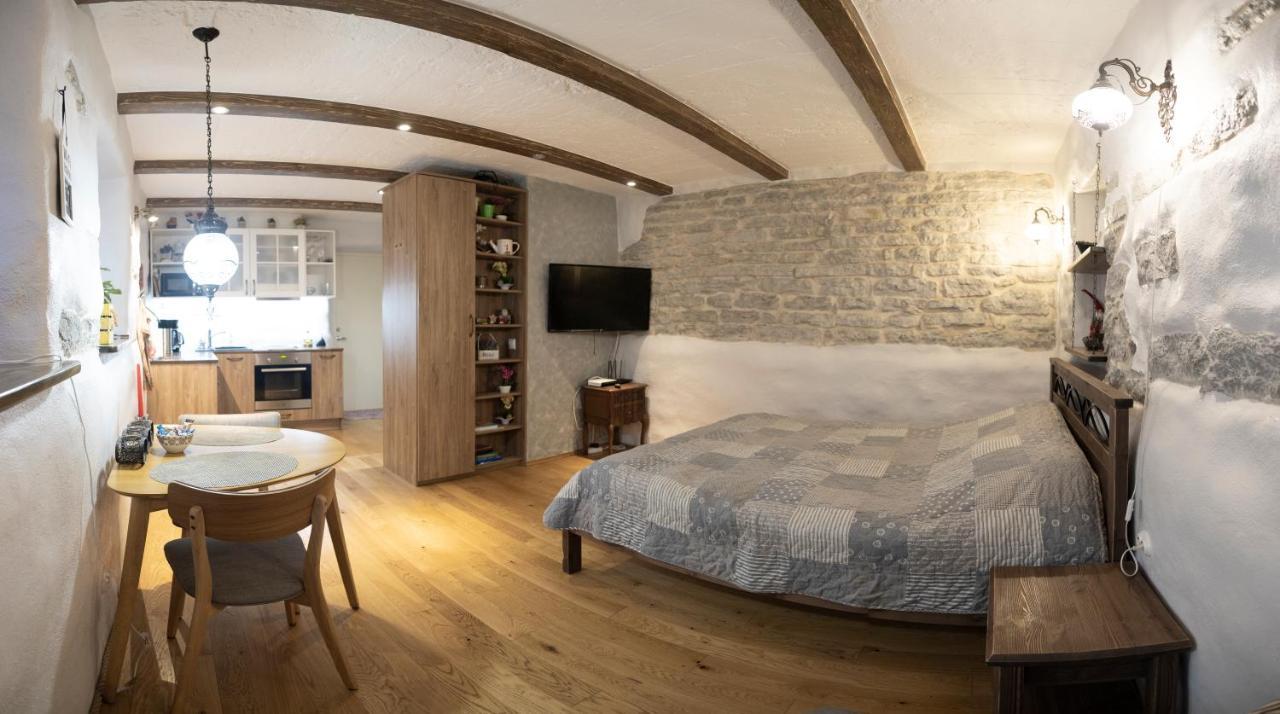 Like Home Apartments Salme 31 Талин Екстериор снимка